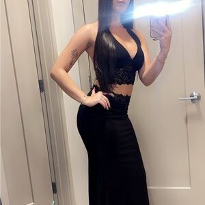 Chic Black Lace Maxi Dress